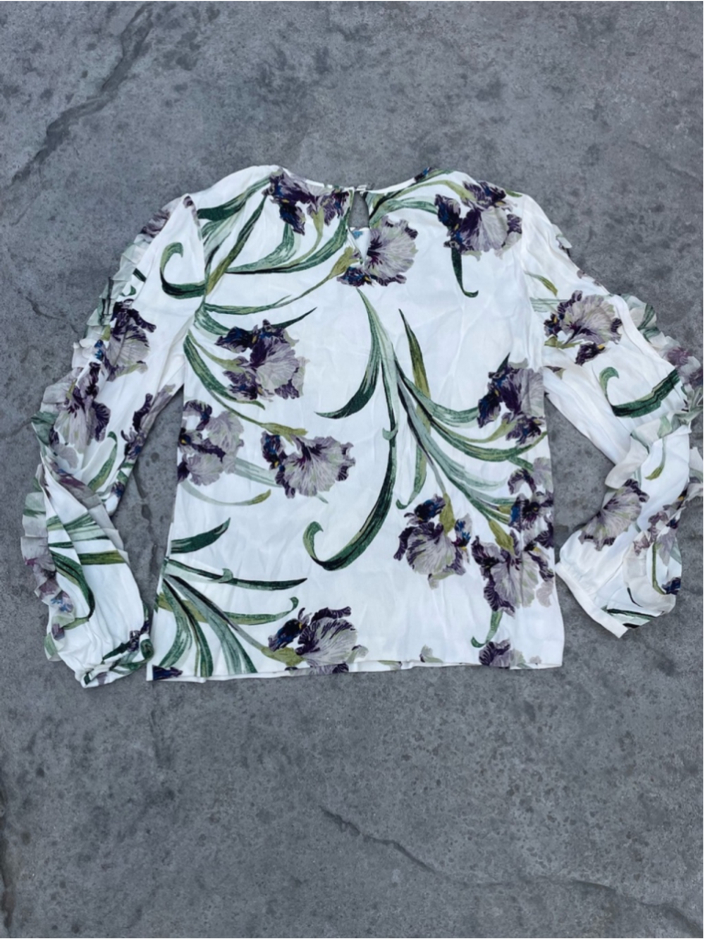 Club Monaco White Blouse with Purple Floral Print and Ruffle Sleeves - Picture 2 of 8